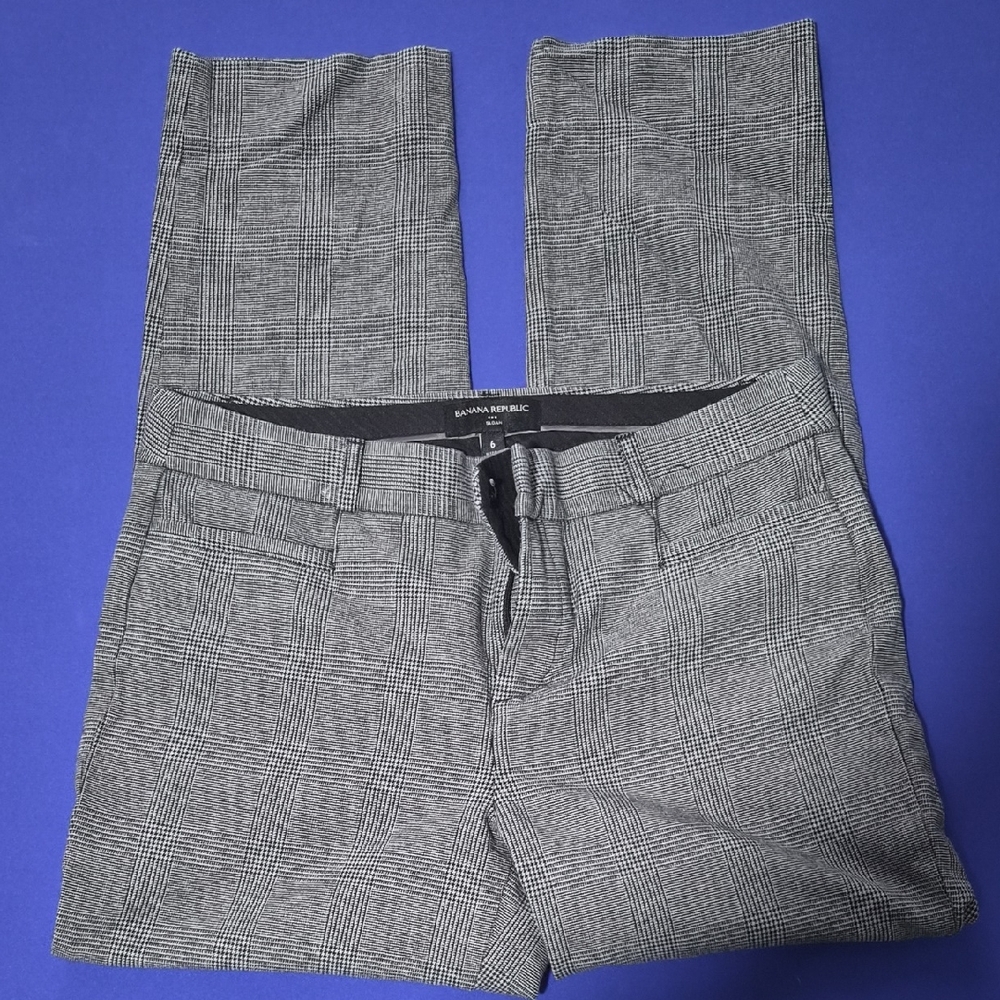 Banana Republic Women's Black and Gray Checkered Dress Pants